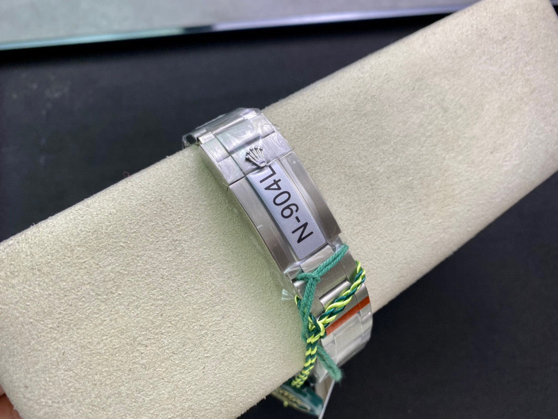 EXPLORER II 42MM STAINLESS STEEL WHITE DIAL