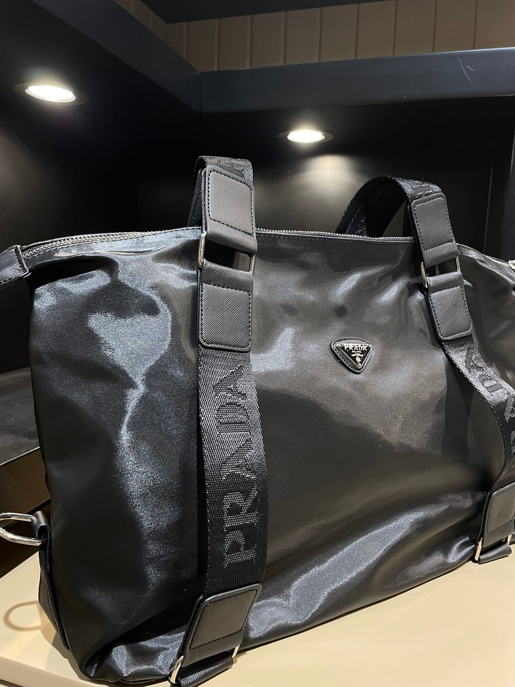 Prada İthal Valiz Spor Çanta