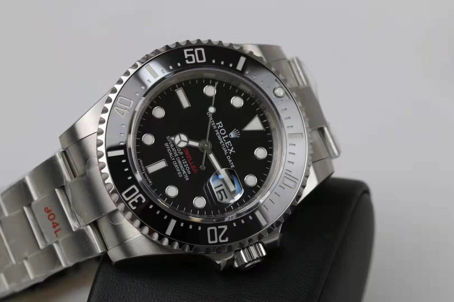 Rolex Sea-Dweller 43mm Silver Black