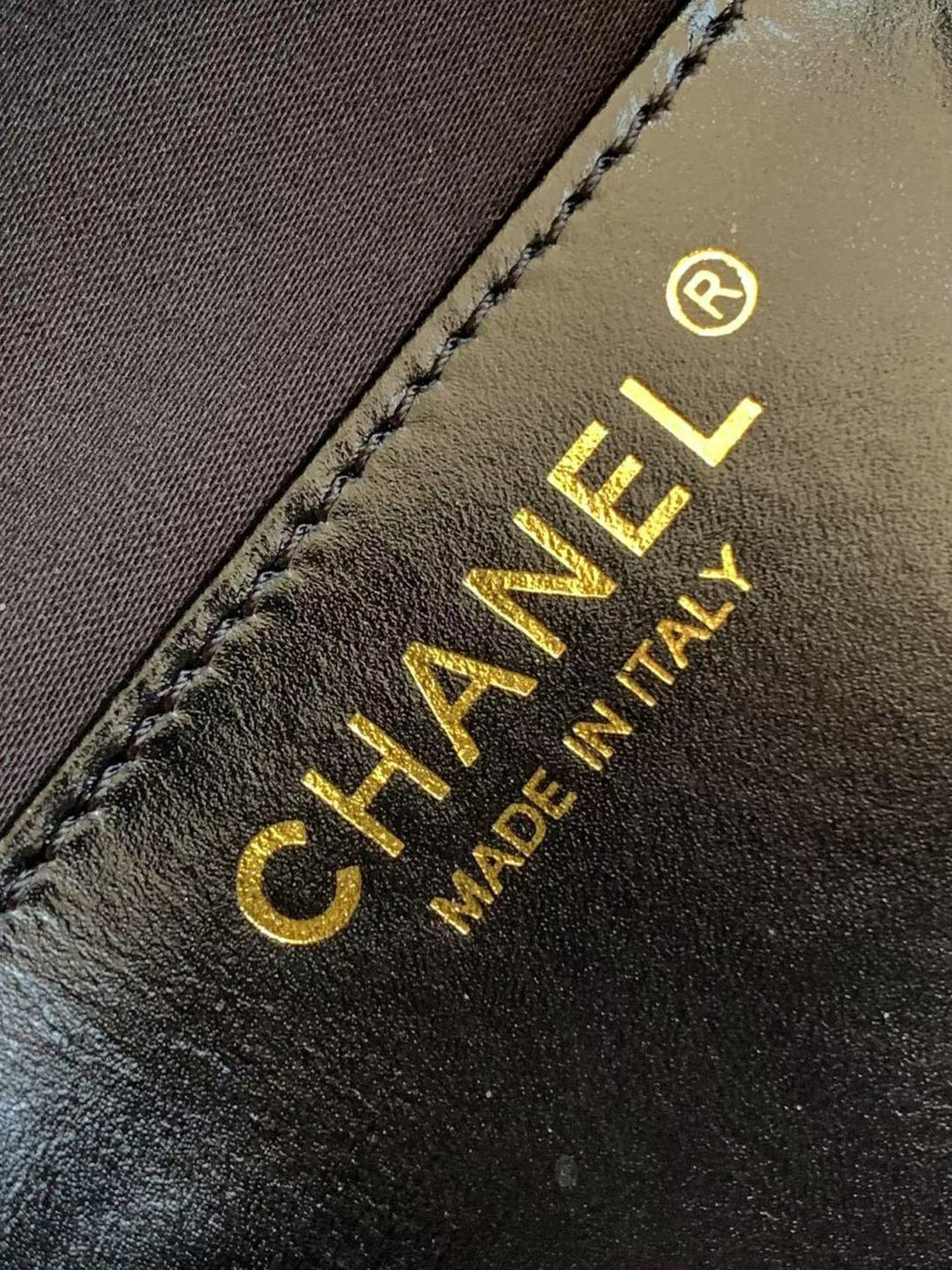 Küçük El Çantası Grenli Dana Derisi