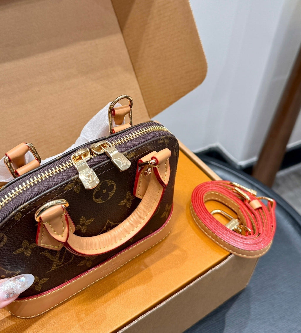 Lv Mini Çanta A kalite 1.sınıf işçilik (İthal ürün)