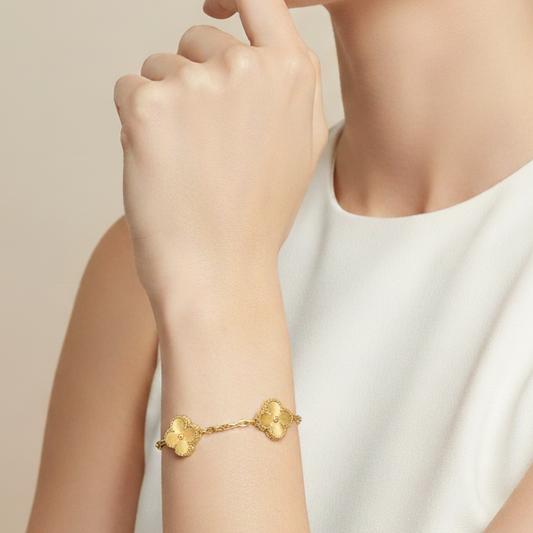CLOVELLA  Bracelet - Gold