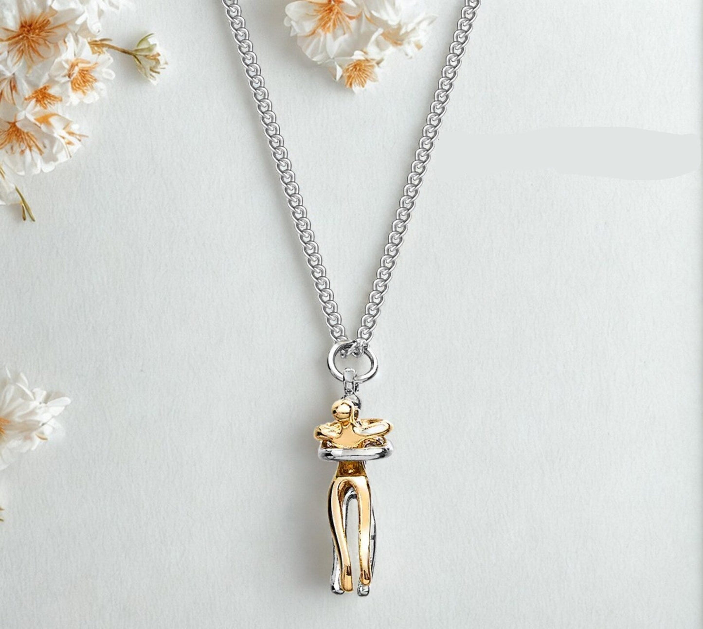 Sarılan Çift Kolyesi