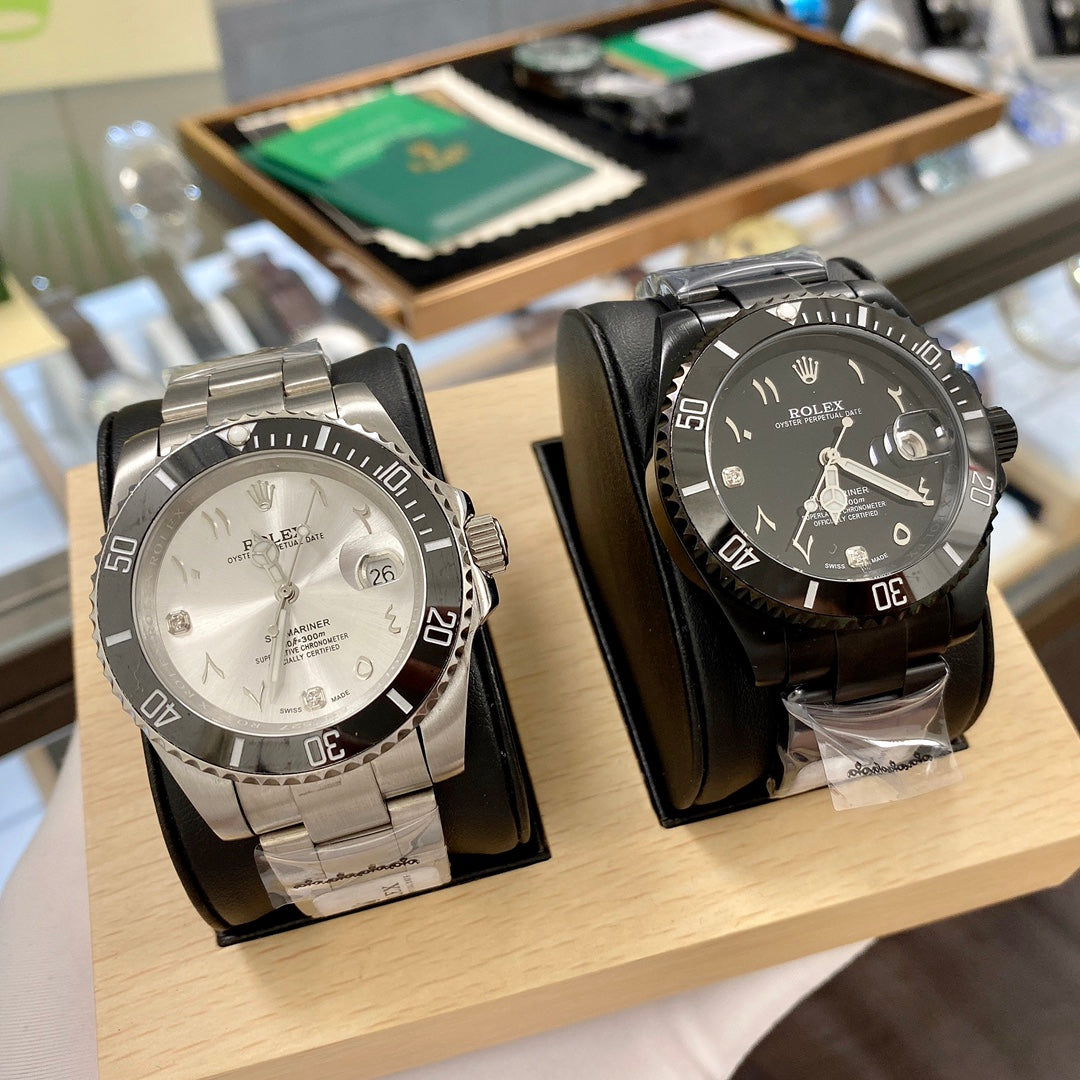 OYSTER PERPETUAL DATE 40MM WHITE & BLACK SHELL