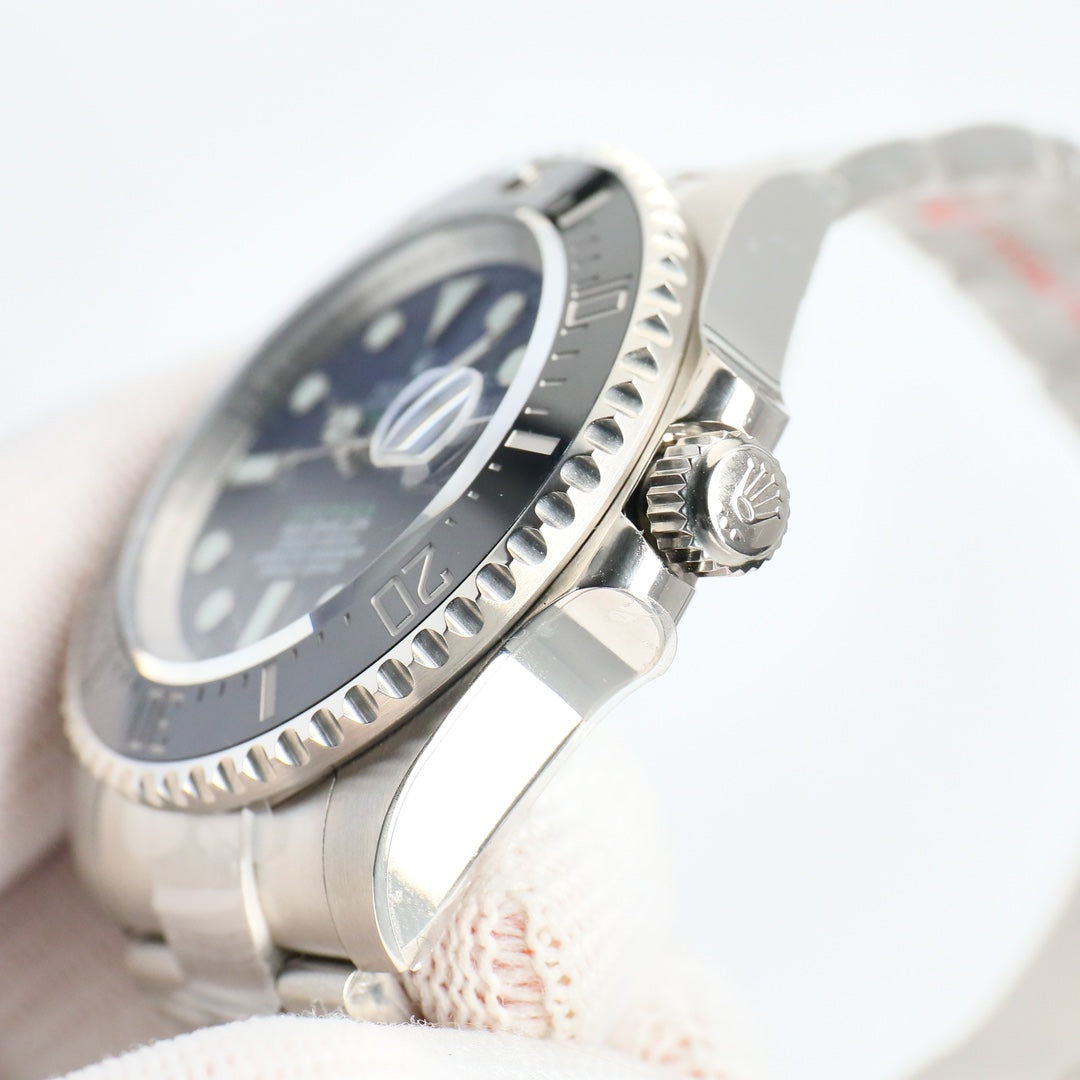 Rolex Sea-Dweller 43mm Silver Blue